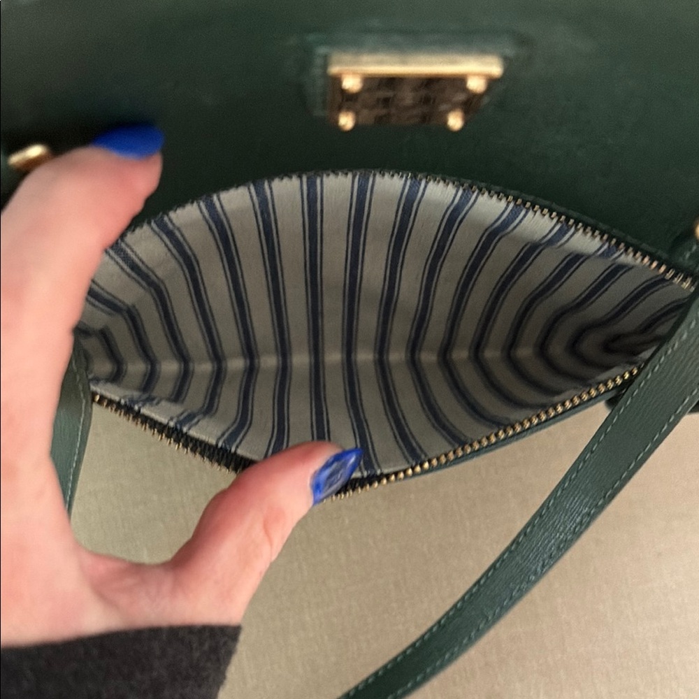 Dooney & Bourke Green Tote Bag and Wallet Set - Picture 3 of 11